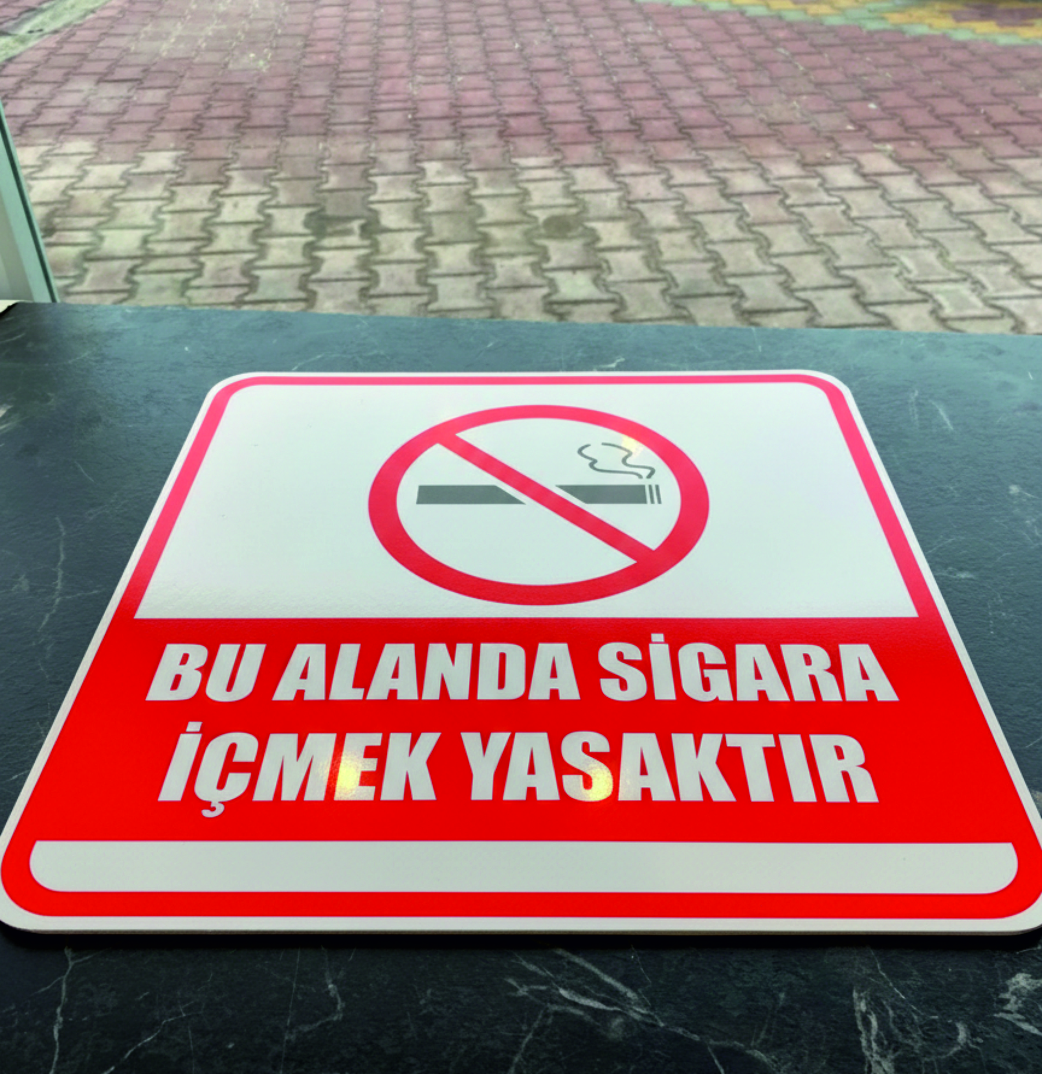 Sigara İçilmez Tabelası